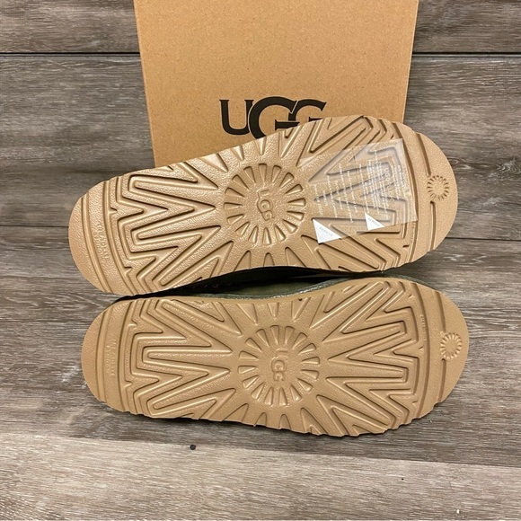 UGG | Tasman Slippers In Burnt Olive Green Size 6 NEW - Picture 10 of 13